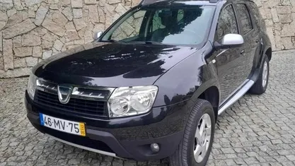 Preto Usado 2012 Dacia Duster Prestige SUV | € 9.950 (Preço justo)