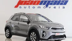 Cinzento Usado 2024 Kia Stonic SUV | € 16.800 (Preço justo)