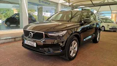 Preto Usado 2021 Volvo XC40 Momentum SUV | € 24.870 (Preço justo)