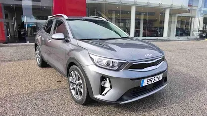 Usado 2025 Kia Stonic SUV | € 19.990 (Preço justo)