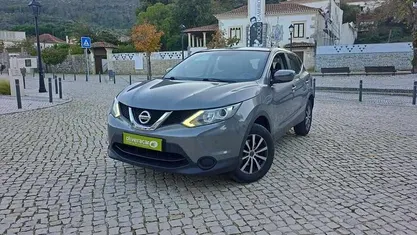 Cinzento Usado 2016 Nissan Qashqai SUV | € 13.450 (Preço justo)