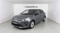 Cinza Usado 2022 Kia Rio Citadino | € 14.890 (Preço justo)