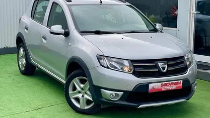 Usado 2015 Dacia Sandero Stepway SUV | € 9.250 (Bom preço)