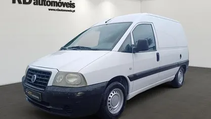 Usado Fiat Scudo 69 HP (50 kW) 2004 Branco Van