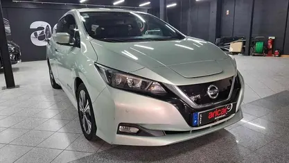Cinzento Usado 2018 Nissan Leaf Citadino | € 12.500 (Preço justo)