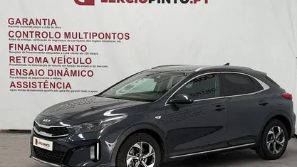 Cinza Usado 2025 Kia XCeed SUV | € 22.250 (Preço justo)