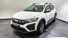 Branco Usado 2022 Dacia Sandero Expression Citadino | € 16.290 (Preço justo)
