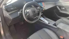 Cinzento Usado 2023 Peugeot 308 Allure Sedan | € 28.990 (Preço justo)