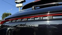 Preto Usado 2023 Porsche Macan SUV | € 82.500 (Bom preço)