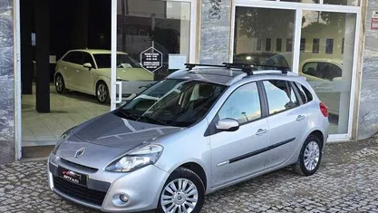 Usado Renault Clio IV 75 HP (55 kW) 2012 Cinzento Carrinha