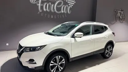Usado Nissan Qashqai Acenta 115 HP (84 kW) 2020 Branco SUV