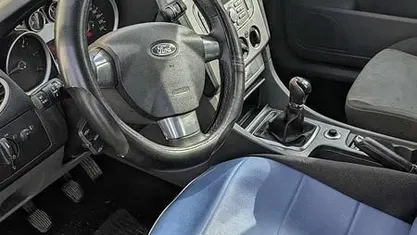 Usado Ford Focus 109 HP (80 kW) 2008 Cinzento Carrinha