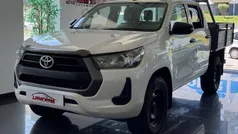Branco Usado 2021 Toyota HiLux Pickup | € 29.950 (Preço justo)