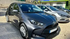 Cinza Usado 2023 Toyota Yaris Comfort | € 22.500 (Preço justo)