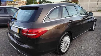 Castanho Usado 2015 Mercedes C350 Exclusive Carrinha | € 17.950 (Preço justo)