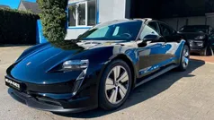 Usado 2022 Porsche Taycan Performance Package Sedan | € 80.890 (Preço justo)