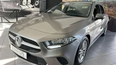 Cinza Usado 2020 Mercedes A160 Style Citadino | € 21.600 (Bom preço)