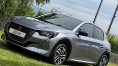 Cinzento Usado 2021 Peugeot e-208 Style Citadino | € 19.500 (Preço justo)