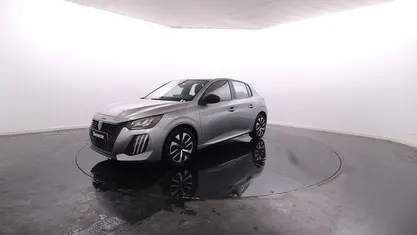 Usado 2024 Peugeot 208 Active Citadino | € 17.900 (Preço justo)