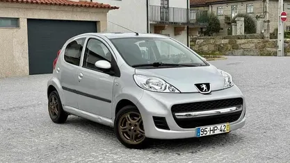 Cinzento Usado 2009 Peugeot 107 Citadino | € 4.000 (Super Preço)