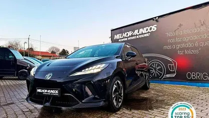 Usado MG MG4 EV Comfort 150 kW (204 HP) 2023 Preto Citadino