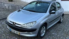 Cinza Usado 2004 Peugeot 206 | € 2.390 (Preço justo)