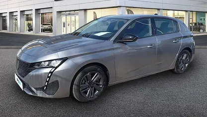 Usado Peugeot 308 Active 130 HP (95 kW) 2023 Cinzento Sedan