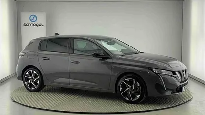 Usado Peugeot 308 Allure 130 HP (95 kW) 2024 Sedan