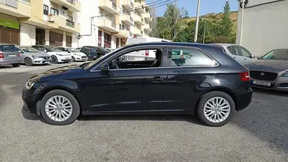 Preto Usado 2012 Audi A3 Premium Citadino | € 11.990 (Preço justo)