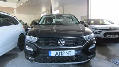 Usado VW T-Roc Style 115 HP (84 kW) 2021 Preto SUV