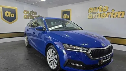 Usado Skoda Octavia 204 HP (150 kW) 2022 Azul Carrinha