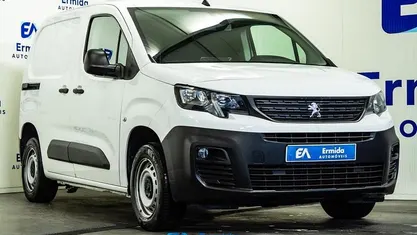 Usado 2021 Peugeot Partner Monovolume | € 12.500 (Bom preço)