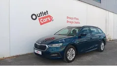 Azul escuro metalizado Usado 2021 Skoda Octavia Ambition Carrinha | € 20.250 (Preço justo)