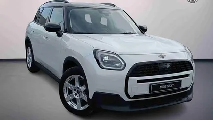 Usado Mini Countryman Classic 163 HP (119 kW) 2025 SUV