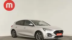 Cinzento Usado 2024 Ford Focus ST-Line | € 22.499 (Preço justo)