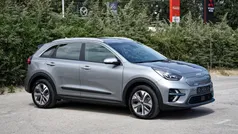 Cinzento Usado 2022 Kia e-Niro SUV | € 24.990 (Bom preço)