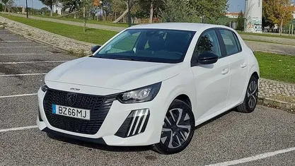 Usado Peugeot e-208 100 kW (136 HP) 2024 Citadino