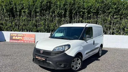 Usado 2023 Fiat Doblò Easy Monovolume | € 15.990 (Preço justo)