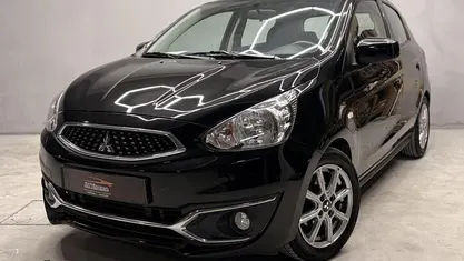 Preto Usado 2020 Mitsubishi Space Star | € 8.490 (Bom preço)