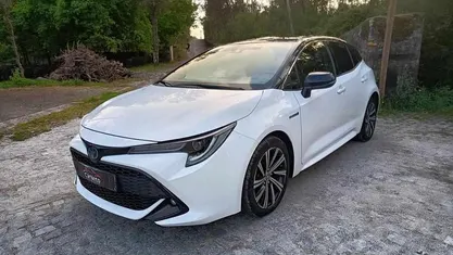 Usado Toyota Corolla 122 HP (89 kW) 2021 Branco