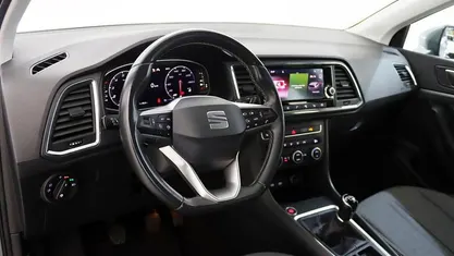 Cinzento Usado 2023 Seat Ateca SUV | € 20.900 (Preço justo)