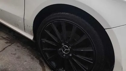 Branco Usado 2015 Mercedes A180 Citadino | € 14.000 (Preço justo)