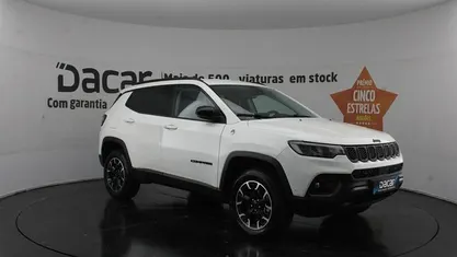 Branco Usado 2022 Jeep Compass Trailhawk SUV | € 24.899 (Bom preço)