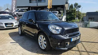 Usado Mini Countryman 143 HP (105 kW) 2011 Preto SUV