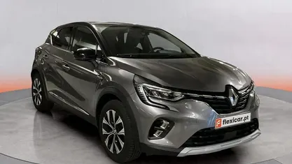 Usado Renault Captur Techno 90 HP (66 kW) 2023 Cinza SUV