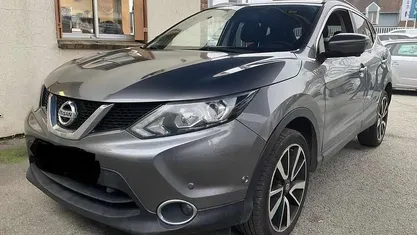 Usado 2015 Nissan Qashqai Tekna SUV | € 14.900 (Preço justo)
