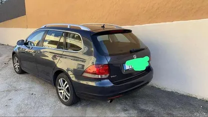 Usado VW Golf VI 105 HP (77 kW) 2010 Azul Citadino