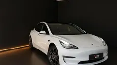 Branco Usado 2021 Tesla Model 3 Sedan | € 29.500 (Preço justo)