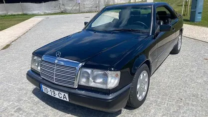 Usado Mercedes E220 150 HP (110 kW) 1993 Coupé