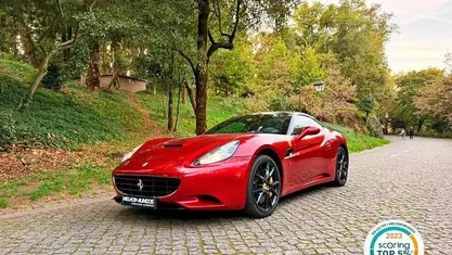 Usado Ferrari California 490 HP (360 kW) 2012 Vermelho Cabrios